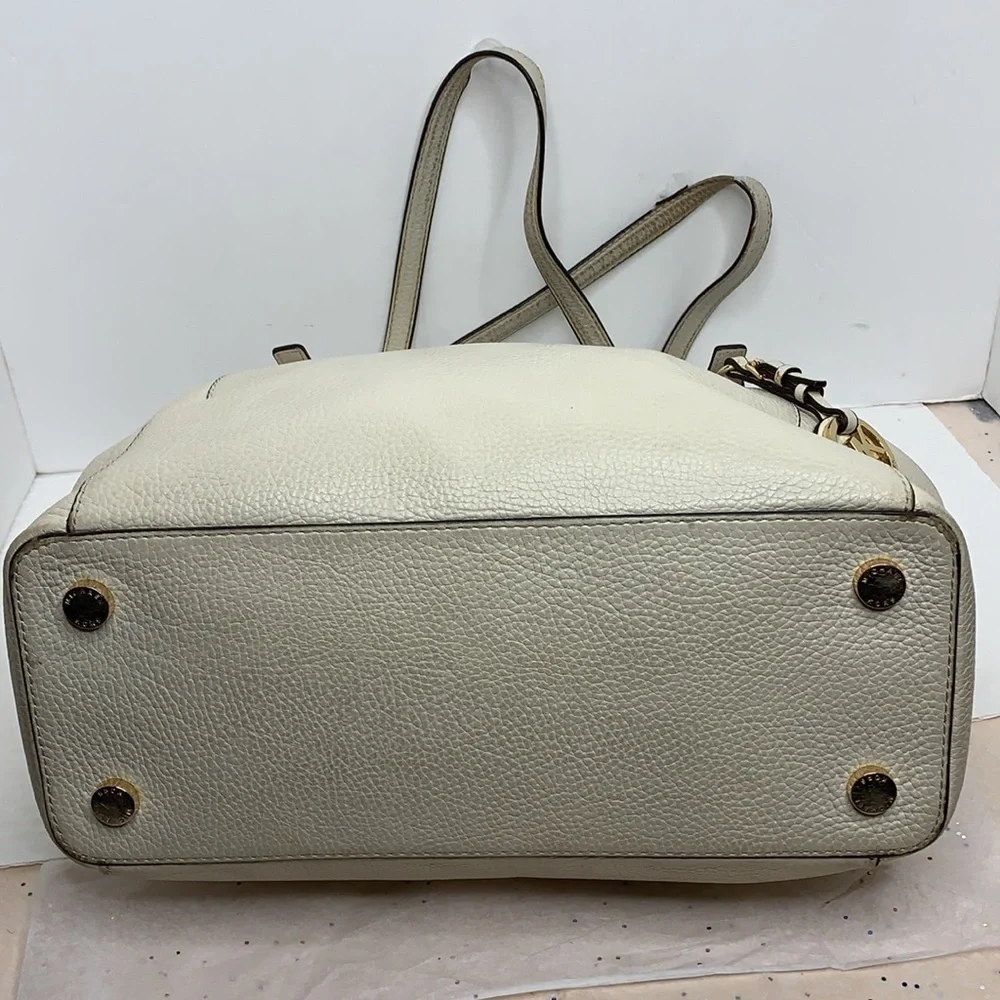 Michael Kors Jet Set Tote in Vanilla